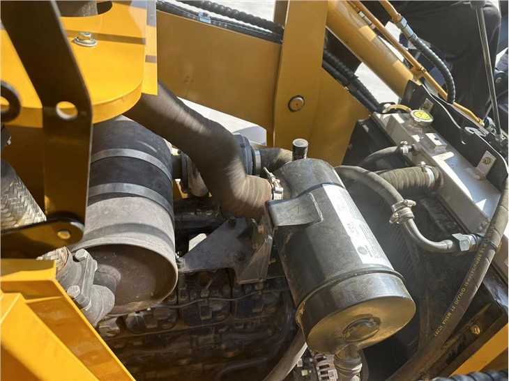 LPD388K Model Backhoe Loader